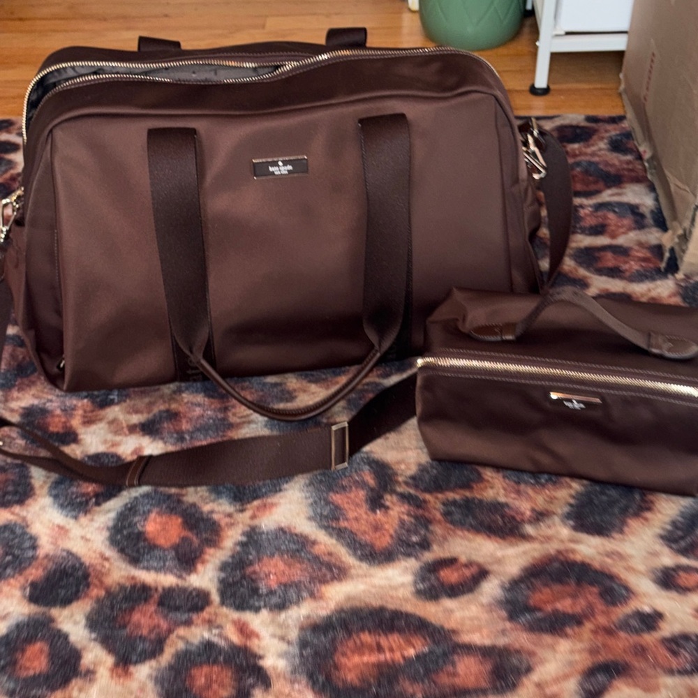 Kate spade  Brown Travel weekender Bag with Matching Toiletry Kit